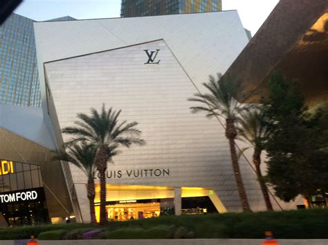 mesa louis vuitton|louis vuitton las vegas nv.